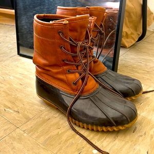 Duck Boots Original size 6.5